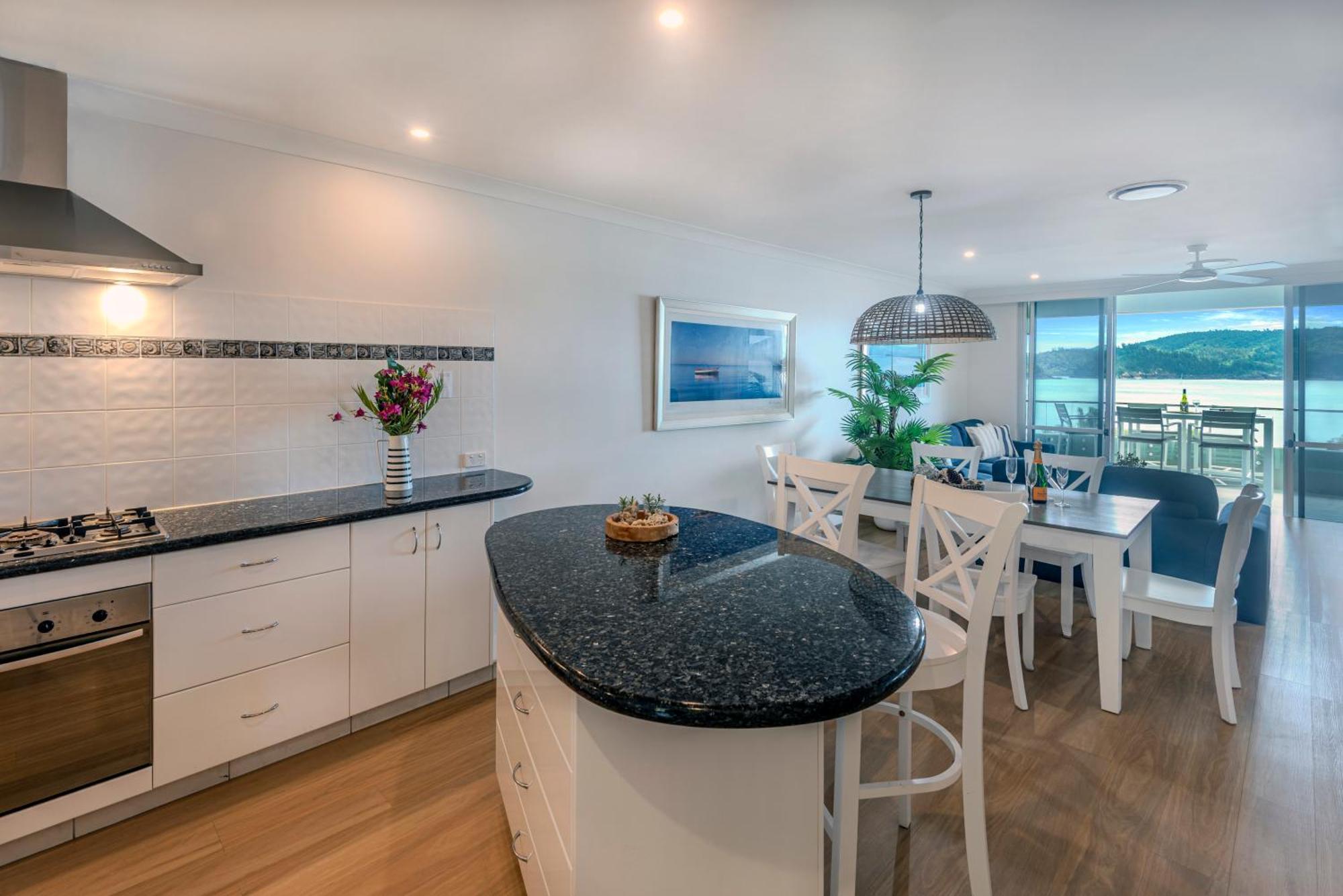 Lagoon Beachfront Lodge 202 On Hamilton Island By Hamorent エクステリア 写真